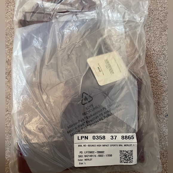 Fabletics No Bounce High Impact Merlot Sports Bra - Picture 4 of 5